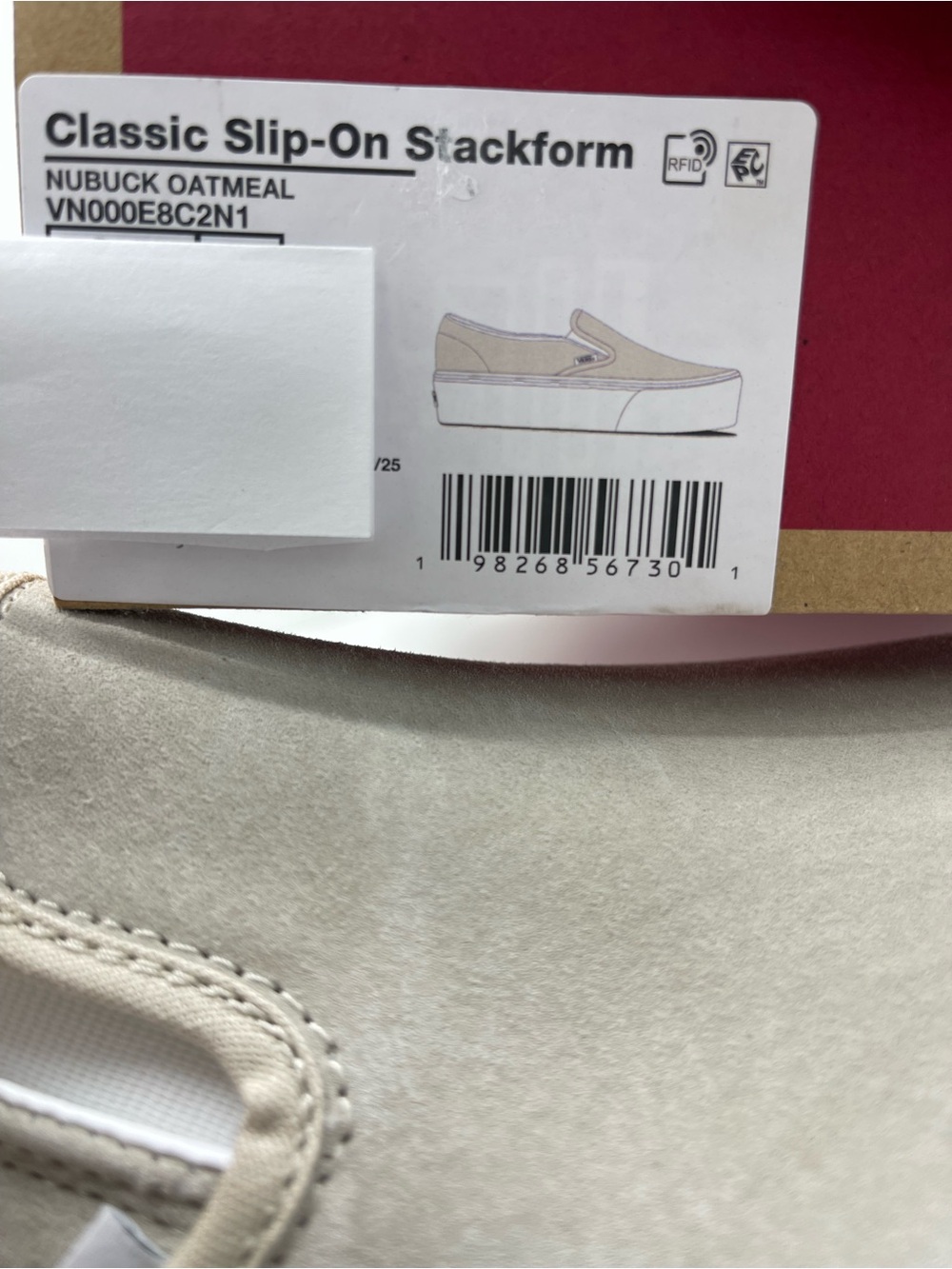 Vans Classic Slip-On Stackform
NUBUCK OATMEAL
VN000E8C2N1 Platform Sneakers - Picture 16 of 16